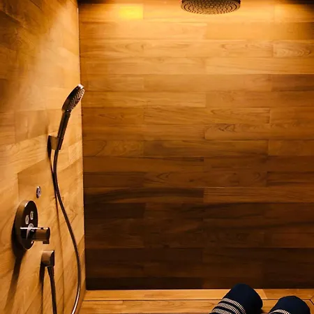 Superbe Duplex With Hammam-spa In Lägenhet *
